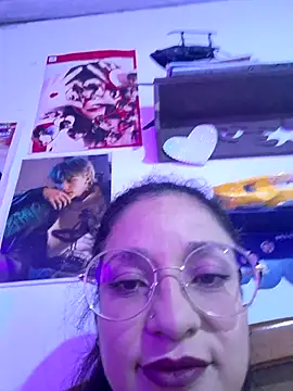 SerenaSweet online show from May 12, 2026, 7:22 pm