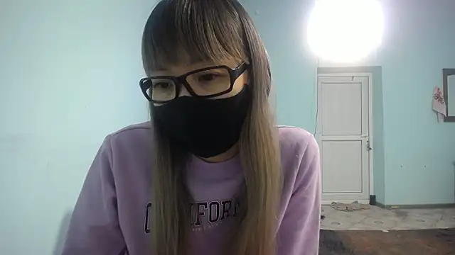 elllaaxx online show from February 1, 2025, 4:14 am