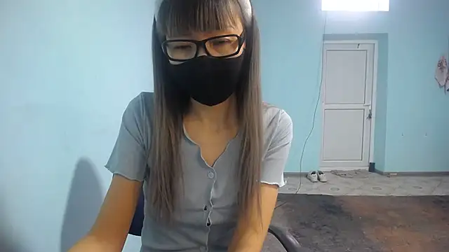 elllaaxx online show from February 26, 2025, 6:04 am