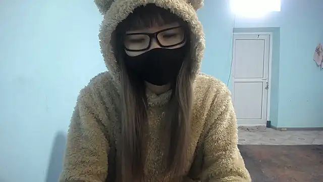 elllaaxx online show from March 1, 2025, 3:43 am