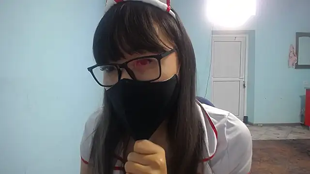 elllaaxx online show from November 2, 2025, 4:15 am