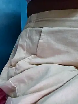 Snapshot of sexyindi_couple chatting on September 28, 2025, 1:49 pm sexyindi couple online show from September 28, 2025, 1:49 pm