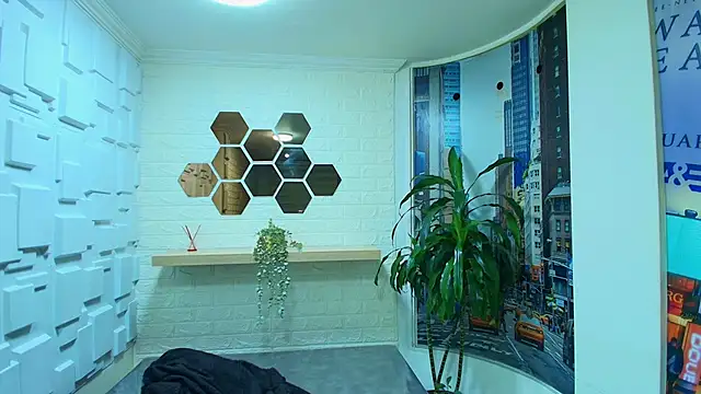 Naughty Kittenm online show from March 14, 2025, 10:18 am