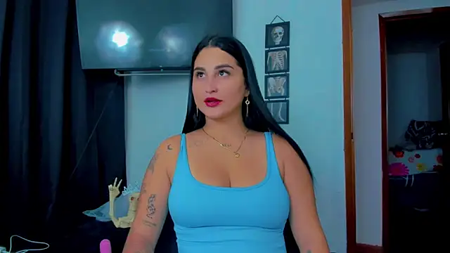 sunshine uwu22 online show from November 29, 2025, 6:44 pm