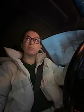 Snapshot of HotXMom chatting on January 30, 2025, 5:19 am HotXMom online show from January 30, 2025, 5:19 am