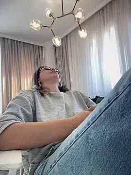 Snapshot of HotXMom chatting on March 20, 2025, 10:54 am HotXMom online show from March 20, 2025, 10:54 am