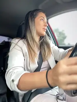 Snapshot of HotXMom chatting on September 16, 2025, 6:03 am HotXMom online show from September 16, 2025, 6:03 am