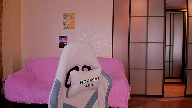 Snapshot of Ksuhesa chatting on March 14, 2026, 8:09 am Ksuhesa online show from March 14, 2026, 8:09 am