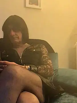 Snapshot of Sissy_Ambre chatting on March 14, 2025, 10:27 pm Sissy Ambre online show from March 14, 2025, 10:27 pm