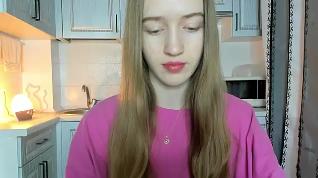 Snapshot of leslie_my_lovee chatting on November 28, 2025, 5:10 am leslie my lovee online show from November 28, 2025, 5:10 am