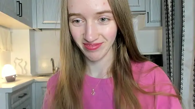 Snapshot of leslie_my_lovee chatting on April 13, 2026, 5:40 pm leslie my lovee online show from April 13, 2026, 5:40 pm