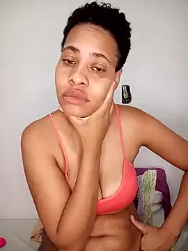 Snapshot of Su_Duarte_1 chatting on December 21, 2024, 4:41 am Su Duarte 1 online show from December 21, 2024, 4:41 am
