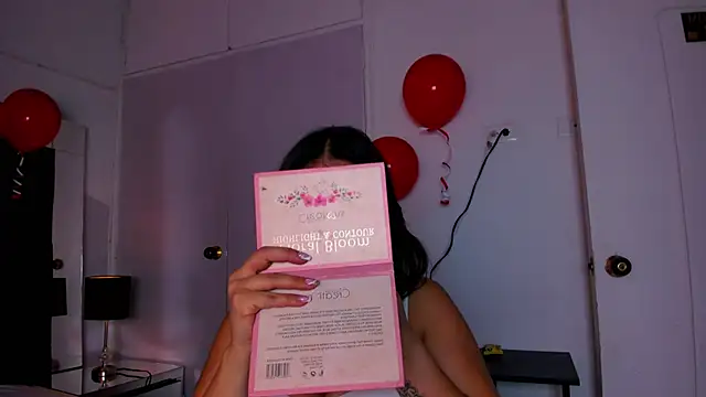 Snapshot of Miaa_Garcia chatting on February 14, 2025, 8:59 pm Miaa Garcia online show from February 14, 2025, 8:59 pm