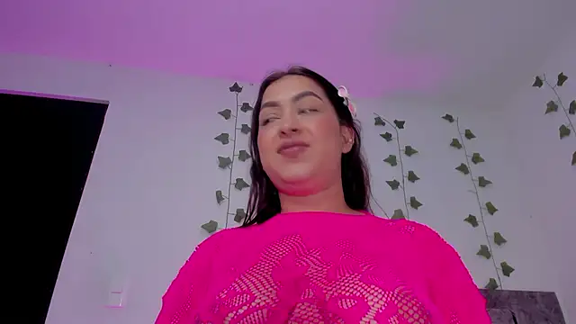 Snapshot of Miaa_Garcia chatting on June 4, 2026, 9:54 pm Miaa Garcia online show from June 4, 2026, 9:54 pm