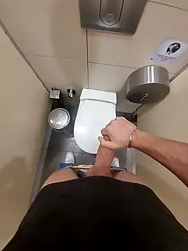 Snapshot of sevvvvsevvvv1 chatting on February 4, 2026, 11:38 am sevvvvsevvvv1 online show from February 4, 2026, 11:38 am