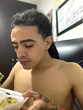 JovenDesobediente online show from October 14, 2025, 4:46 am