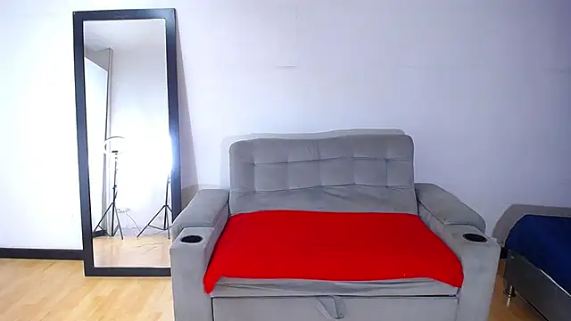 exotic karmella online show from February 17, 2026, 6:36 pm