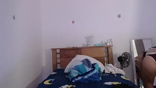  Camilla Castellar online show from December 28, 2024, 6:39 am