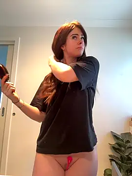 Snapshot of aus_queen chatting on November 28, 2025, 12:02 am aus queen online show from November 28, 2025, 12:02 am