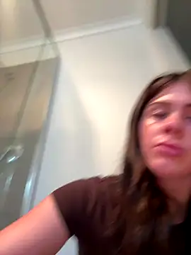 Snapshot of aus_queen chatting on January 7, 2026, 10:34 pm aus queen online show from January 7, 2026, 10:34 pm