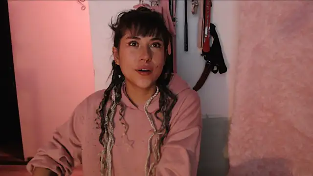 Hellen dumont online show from March 3, 2026, 3:23 am