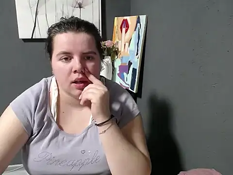 so shy online show from March 18, 2025, 10:14 am