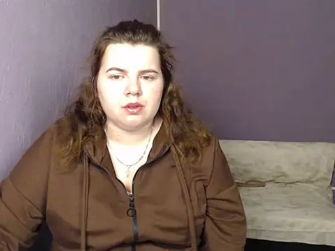 so shy online show from September 23, 2025, 6:16 am