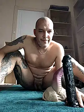 Snapshot of Psykoanal@xh chatting on November 2, 2025, 1:24 pm Psykoanalxh online show from November 2, 2025, 1:24 pm