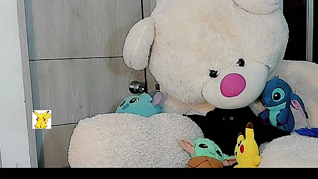 Snapshot of honey_skin chatting on December 28, 2024, 7:55 am honey skin online show from December 28, 2024, 7:55 am