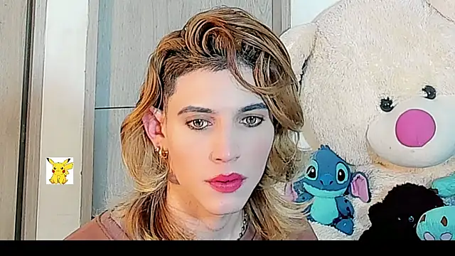 Snapshot of honey_skin chatting on January 3, 2025, 7:16 am honey skin online show from January 3, 2025, 7:16 am