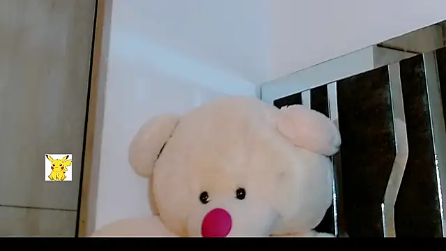 Snapshot of honey_skin chatting on February 8, 2025, 10:08 pm honey skin online show from February 8, 2025, 10:08 pm