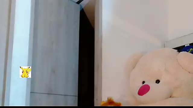 Snapshot of honey_skin chatting on March 2, 2025, 8:48 am honey skin online show from March 2, 2025, 8:48 am