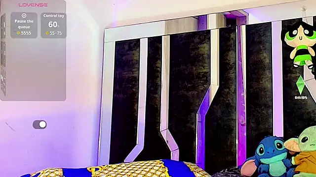 Snapshot of honey_skin chatting on September 20, 2025, 10:38 am honey skin online show from September 20, 2025, 10:38 am