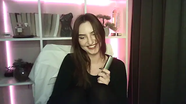 X Alisa online show from November 16, 2025, 7:19 pm