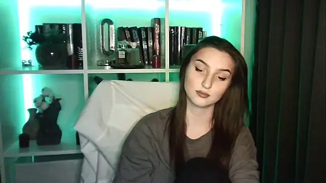 X Alisa online show from April 5, 2026, 6:16 pm