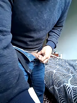 Snapshot of forfuntr chatting on December 21, 2024, 7:03 am forfuntr online show from December 21, 2024, 7:03 am