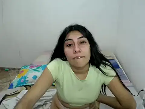  katerin love1 online show from December 4, 2024, 1:03 am