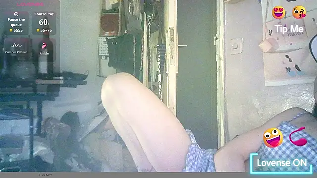 lorena789 online show from October 6, 2025, 1:19 pm
