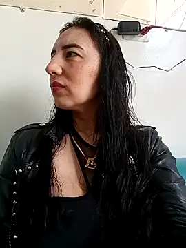 christine-x online show from April 19, 2026, 4:06 pm