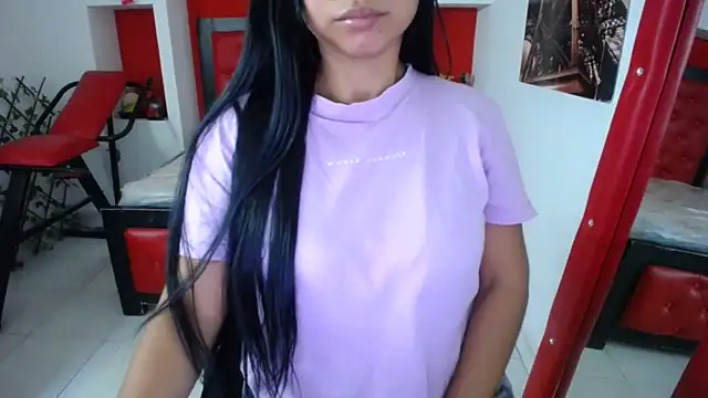 Letty Plugxo online show from September 13, 2025, 12:16 pm