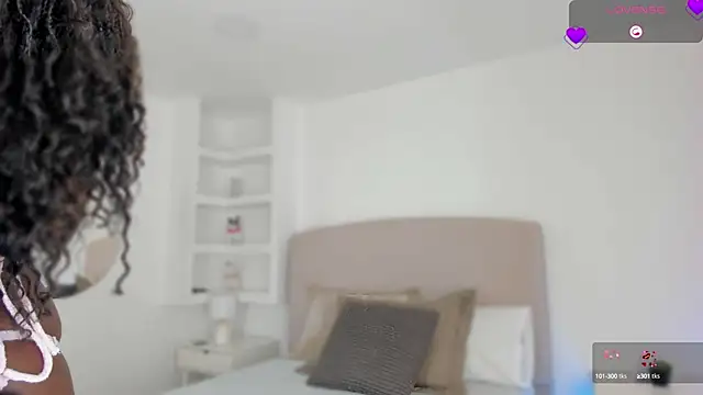 Ammy xx online show from October 8, 2025, 7:55 pm