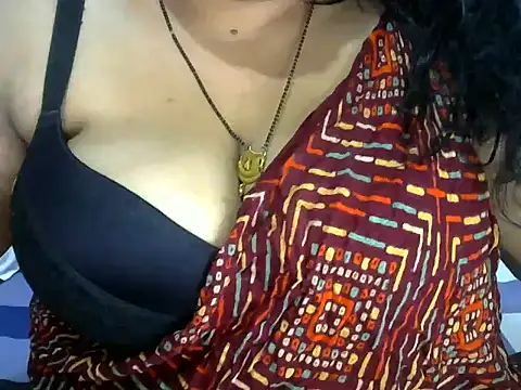 Snapshot of dramebaz_queen chatting on May 1, 2026, 6:45 pm dramebaz queen online show from May 1, 2026, 6:45 pm
