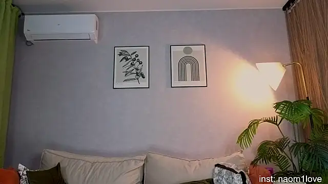 Naomi Girly online show from July 8, 2026, 6:12 pm