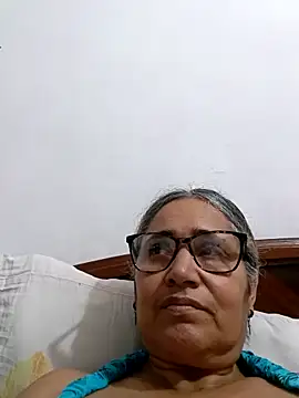 Snapshot of _candi chatting on February 26, 2026, 2:43 am candi online show from February 26, 2026, 2:43 am