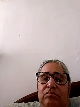  candi online show from April 21, 2026, 6:55 pm