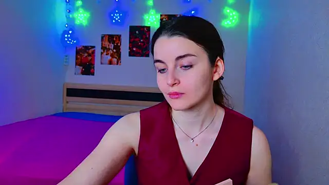 Miss Arwen online show from December 12, 2024, 4:15 am