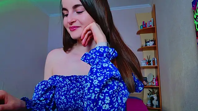 Miss Arwen online show from February 5, 2025, 9:15 am