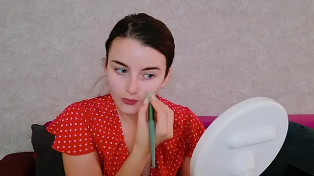 Miss Arwen online show from November 7, 2025, 4:34 am