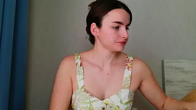 Miss Arwen online show from June 5, 2026, 6:42 am