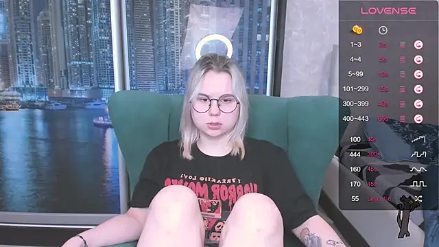 miray kuriyama123 online show from December 12, 2024, 7:26 pm